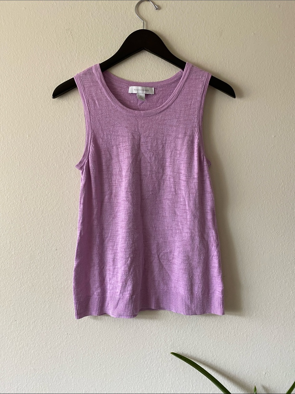 Light Lavender Sleeveless Knit Tank Top